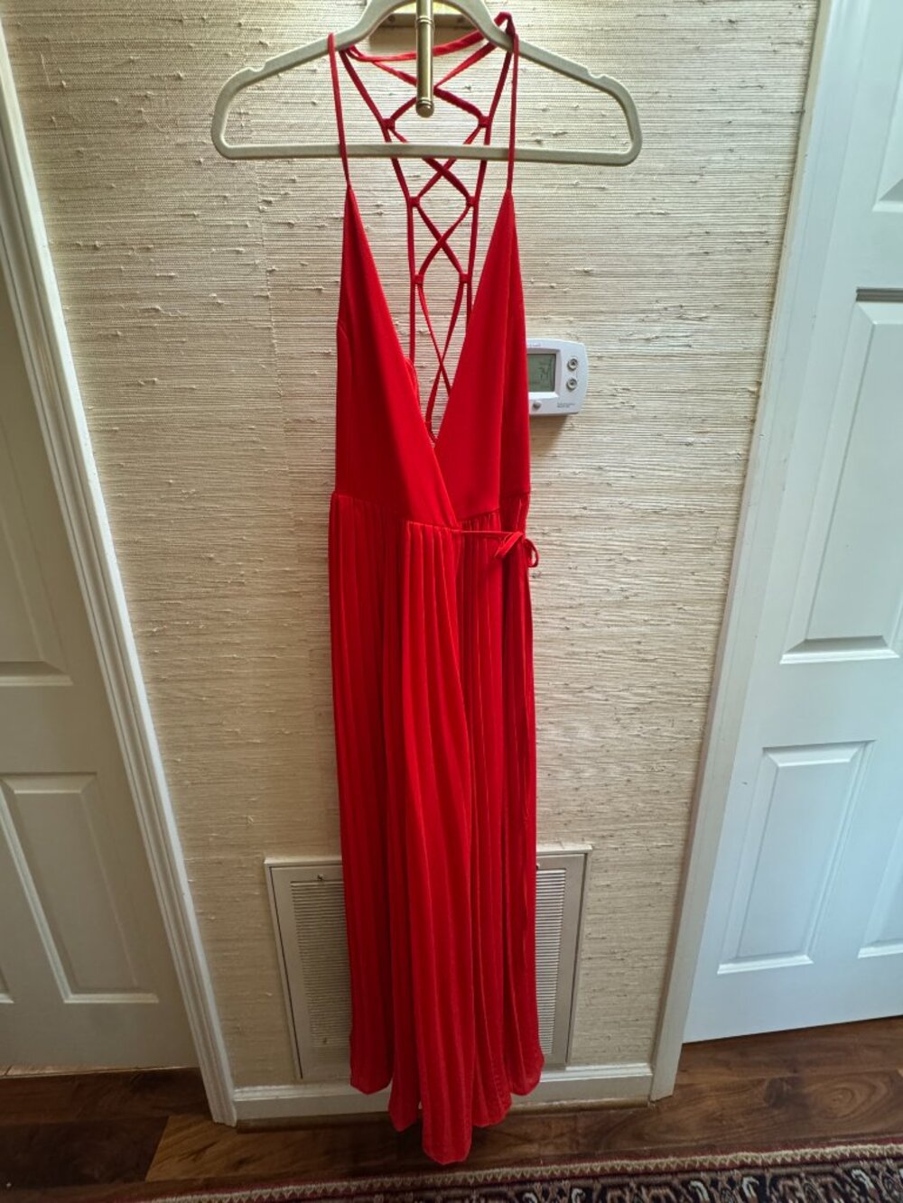 Soieblu Red Pleated Maxi Dress Criss Cross Open Back Tie Waist Size S - Picture 6 of 6